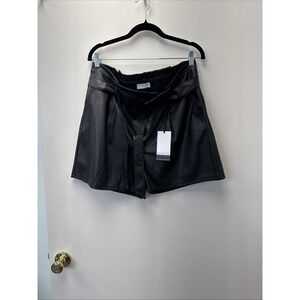 Sofia Vergara Faux Leather Shorts Size 16